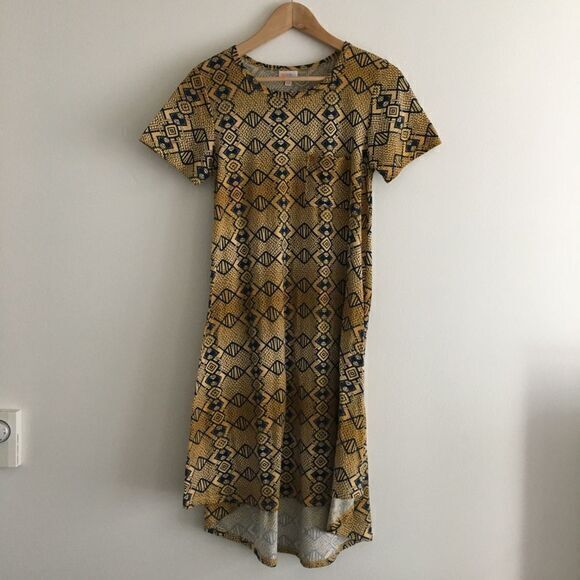 3/$15- Lularoe Carly Short Sleeve‎ High Low crewnec - Picture 1 of 4